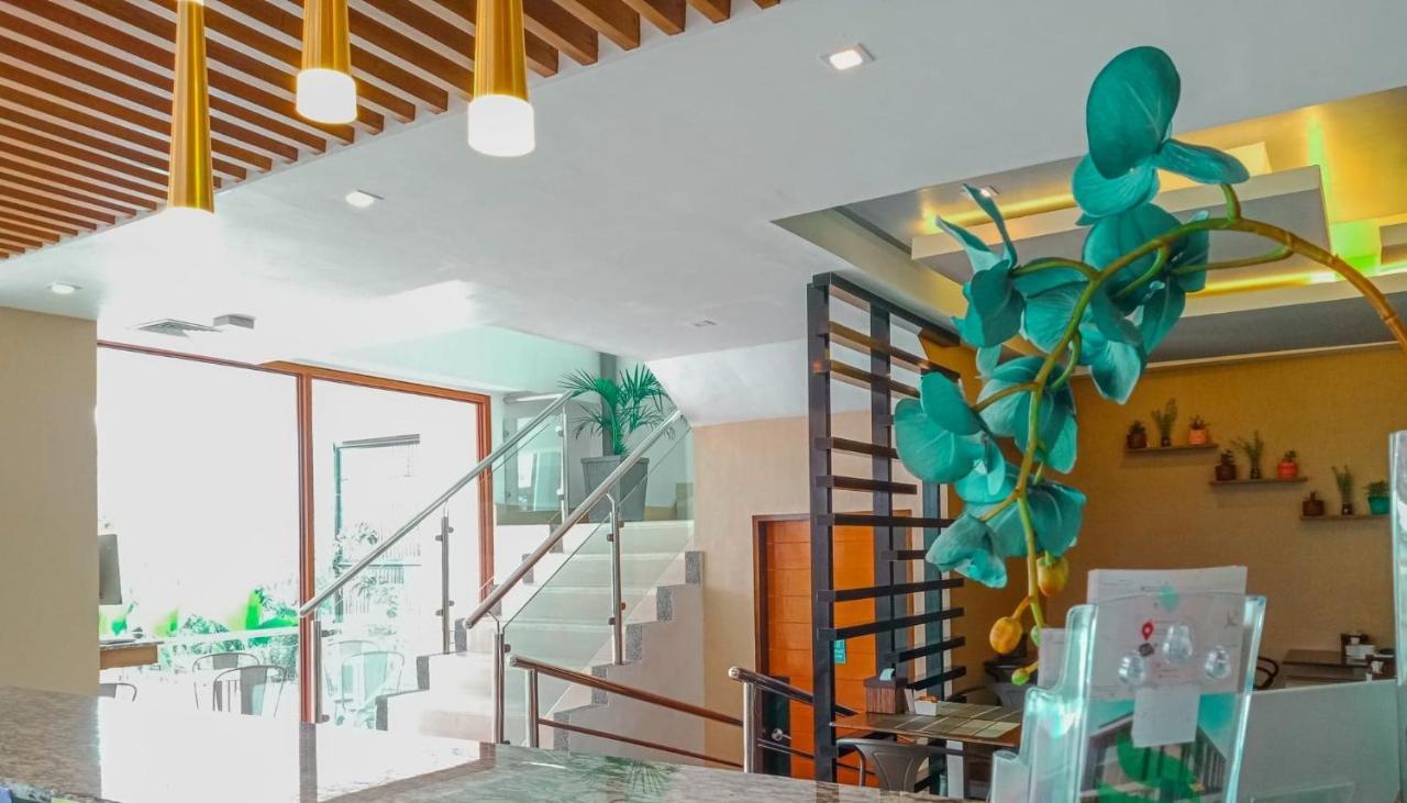 Vivien'S Hotel Lapu-Lapu City Eksteriør bilde